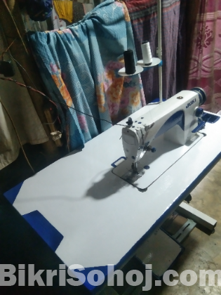 সেলাই মেশিন (Juki)